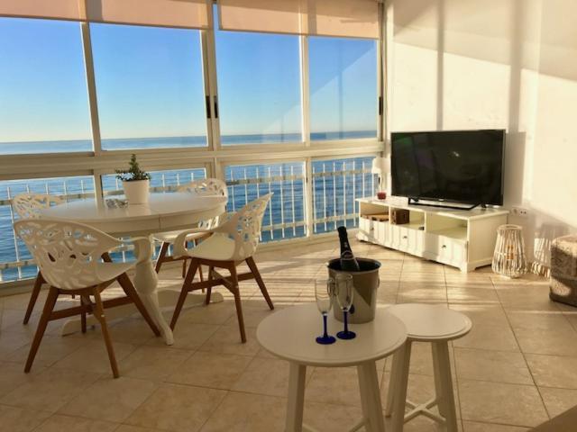 Los Fernandos, 1St Line Beachfront Poniente, 2 Bedroom Apartment Ocean Terrace Benidorm Eksteriør billede