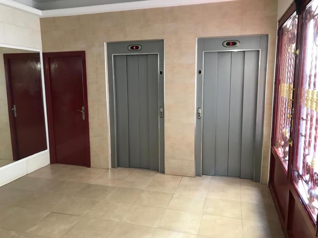 Los Fernandos, 1St Line Beachfront Poniente, 2 Bedroom Apartment Ocean Terrace Benidorm Eksteriør billede