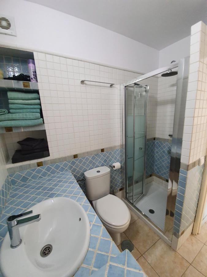 Los Fernandos, 1St Line Beachfront Poniente, 2 Bedroom Apartment Ocean Terrace Benidorm Eksteriør billede
