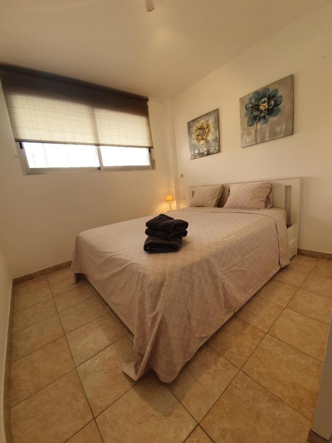 Los Fernandos, 1St Line Beachfront Poniente, 2 Bedroom Apartment Ocean Terrace Benidorm Eksteriør billede